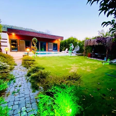 빌라 Mesk 페티예