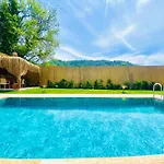 Mesk Villa *
